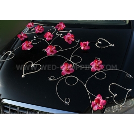 trouwauto versiering  donker roze orchideeën