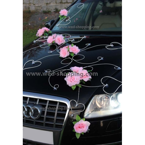 Autoversiering bruiloft roze rozen en hart