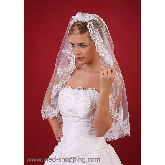 Spaanse Bruidssluier met Kant