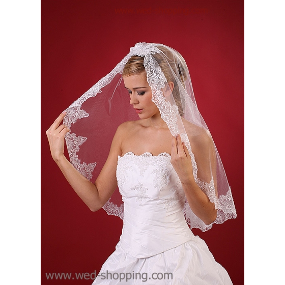 Spaanse sluier met Kant W1098