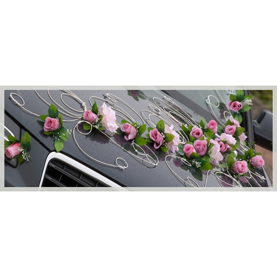 Decoratie voor trouwauto roze rozen