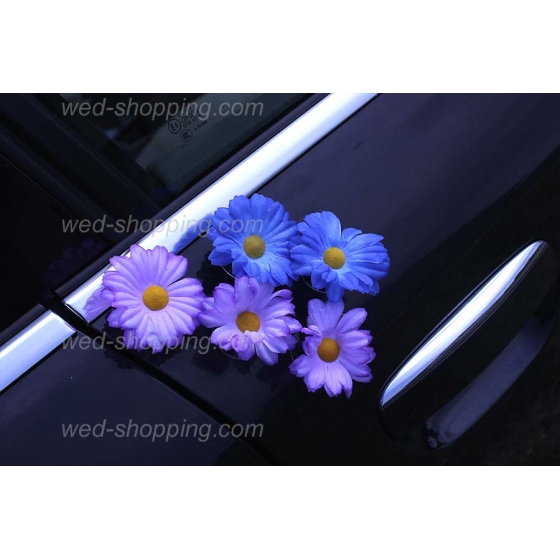 Trouwauto versiering violet-blauw madeliefjes DEK1024