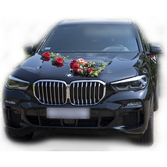Trouwauto versiering in rood-bordeauxtinte Bloemenhart
